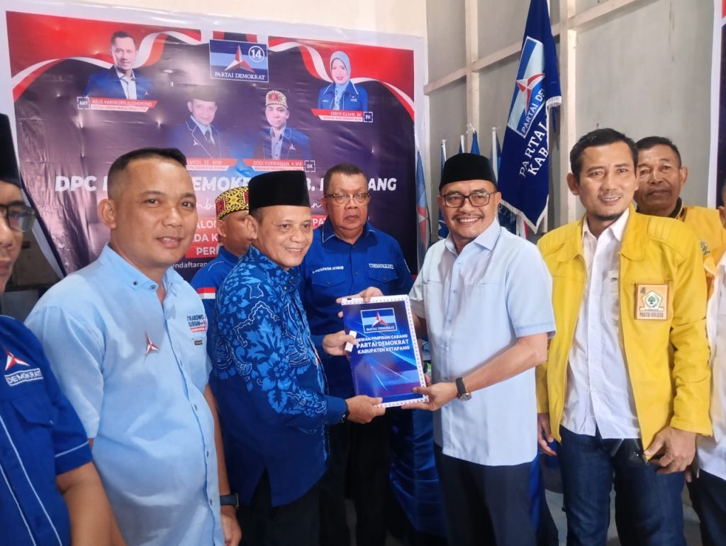 Serahkan Berkas Pendaftaran Ke Demokrat, M Febriadi Serius Menjadi Cabup Ketapang