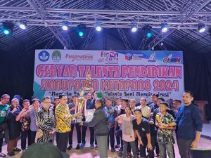 SMP Kecamatan Manis Mata Juara turnamen Sepak Bola GSI Tahun 2024