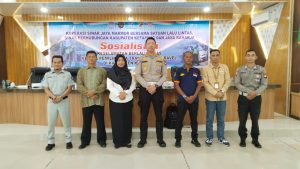 Satlantas Ketapang Bersama Stakeholder Sosialisasi Keselamatan Berlalu Lintas Bagi Pemilik Transportasi Travel Dan Group Travel