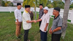 Partai Golkar Ketapang Serahkan 31 Ekor Hewan Kurban Ke Sejumlah Ponpes, Masjid Dan Surau