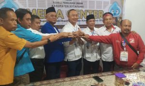 Lepaskan Jabatan Pasangan Alexander Wilyo – Jamhuri Amir Daftar Sebagai Calon Bupati Dan Wakil Bupati Ketapang