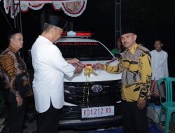 Hadiri Maulid Nabi, Staf Ahli Bupati Ketapang Serahkan Bantuan Ambulance