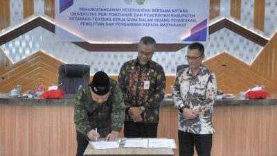 Penandatanganan MoU Antara Universitas PGRI Dengan Pemkab Ketapang